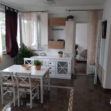 Apartment Samanta *